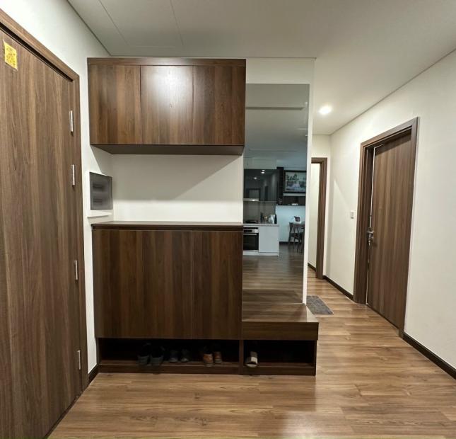 cho thuê 3pn 110m2 mipec xuân thủy giá thuê 19tr vào luôn lh 0394392185