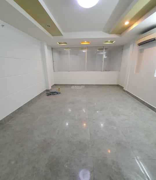 Cho thuê nhà mới MT Phạm Viết Chánh, trung tâm Quận 1 - Nhà 3 tầng, lề để xe rộng rãi