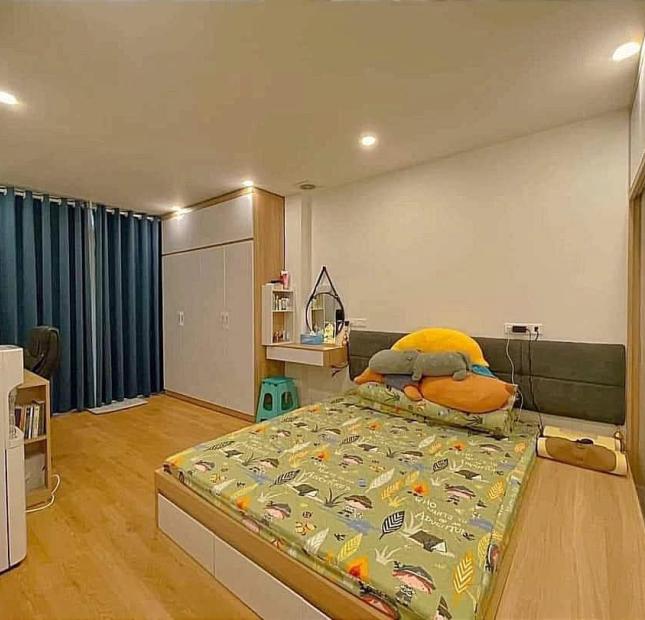 Mặt phố Thượng Đình 46m x 4 tầng, vỉa hè, kinh doanh, ô tô qua lại sầm uất