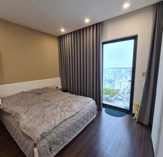 Chuyển nhượng căn Penhouse 141m2, 3 ngủ, 2 wc, tòa Gold Tower, 275 Nguyễn Trãi, Thanh Xuân. Giá