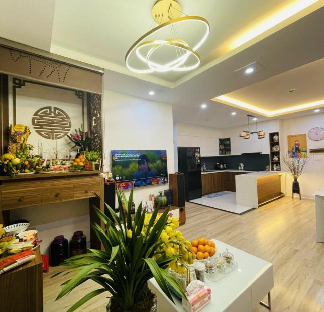 Chính chủ thiện chí bán căn 68m2, tầng thấp, cửa ĐN, SHCC, giá chỉ 3 tỷ CC Thanh Xuân Building