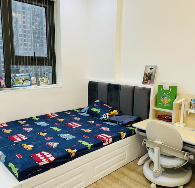 Chính chủ thiện chí bán căn 68m2, tầng thấp, cửa ĐN, SHCC, giá chỉ 3 tỷ CC Thanh Xuân Building