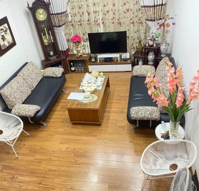 Bán Nhà Ngõ 41 Thái Hà, Mặt Ngõ KD ONLINE, 60m Ra Phố - DT: 31m/5 Tầng/4.8 Tỷ