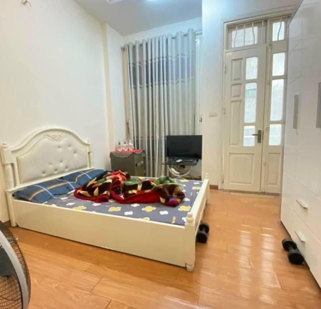 Bán Nhà Ngõ 41 Thái Hà, Mặt Ngõ KD ONLINE, 60m Ra Phố - DT: 31m/5 Tầng/4.8 Tỷ