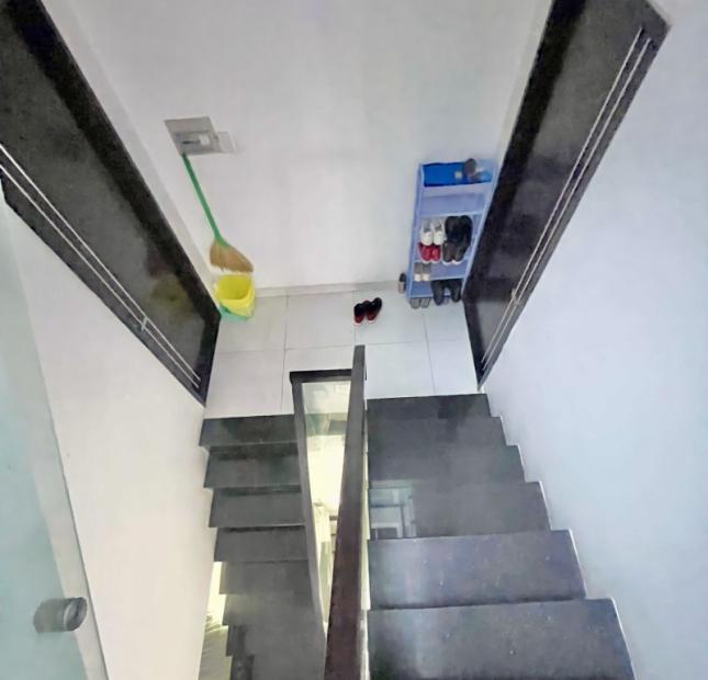 Bán nhà HXH 12m, CMT8 Quận 10, DT 6x8m, 5 Tầng, Giá Cực Rẻ 8.8 tỷ
