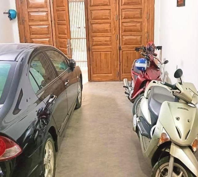 Siêu Phẩm Hoàng Ngân 75m x 4 tầng, mt: 4m,ô tô đỗ cửa.