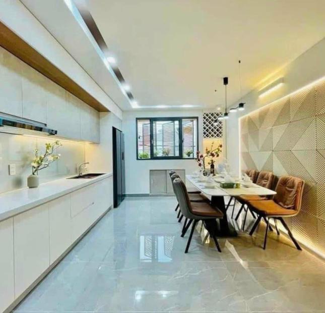CÂN BÁN ĐẤT TẶNG VILLA ( 13 X 50M) HOÀNG QUÓC VIỆT QUẬN 7