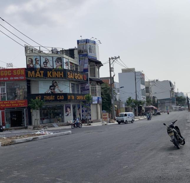 Bán nhà phố nằm ngay ngã tư Lương Đình Của & Trần Não, P. Bình An, Quận 2