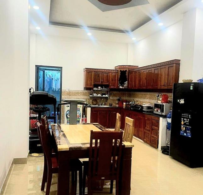 Nhỉnh 7 tỷ, có nhà hẻm thông 7m, Lê Thúc Hoạch, Phú Thọ Hòa, Tân Phú, 81m2, 2 tầng.