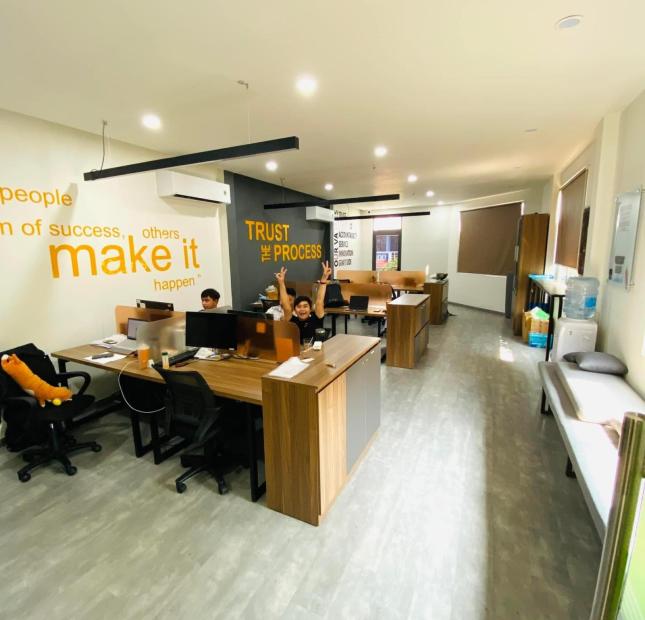 Bán nhà Mặt tiền Hồ Bán Kiện - ngay Công viên Lê Thị Riêng, DT: 4.3x11m, 2 tầng, 12.8 tỷ