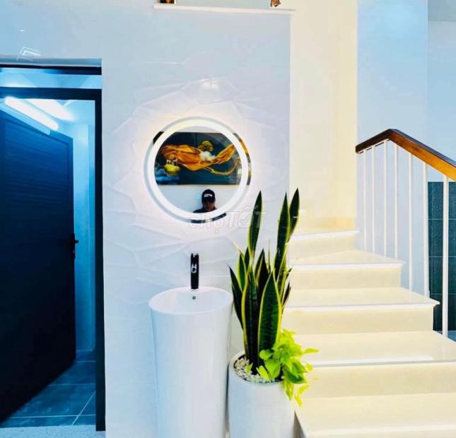 Bán nhà đẹp 3,5 tấm 5,98 tỷ - 48 m2 hẻm xe hơi 1306/6/1 Quang Trung Phường 14