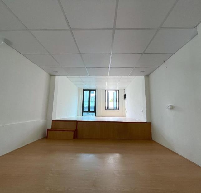 Bán nhà Cấp 4, Ngã Tư Canh, Vân Canh 40M2, 2P Ngủ, Gác xếp, gần đường lớn giá 2 tỷ