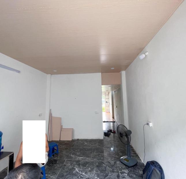 Bán nhà Cấp 4, Ngã Tư Canh, Vân Canh 40M2, 2P Ngủ, Gác xếp, gần đường lớn giá 2 tỷ