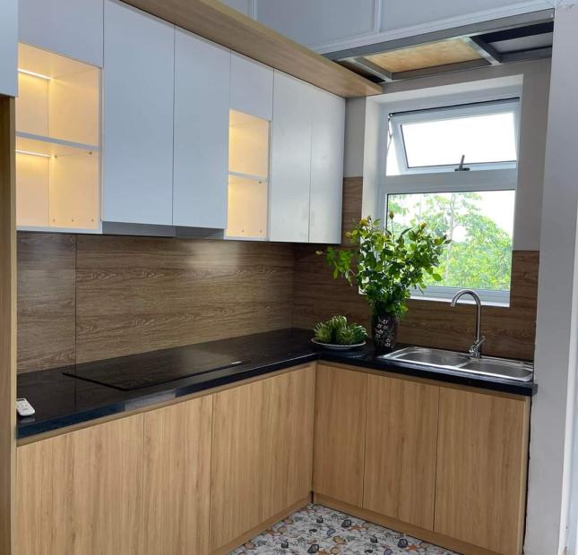 [1.5 tỷ] Có Ngay Căn Góc 78m2 2PN tại KĐT Việt Hưng, 2 Ban công, View sân công viên.