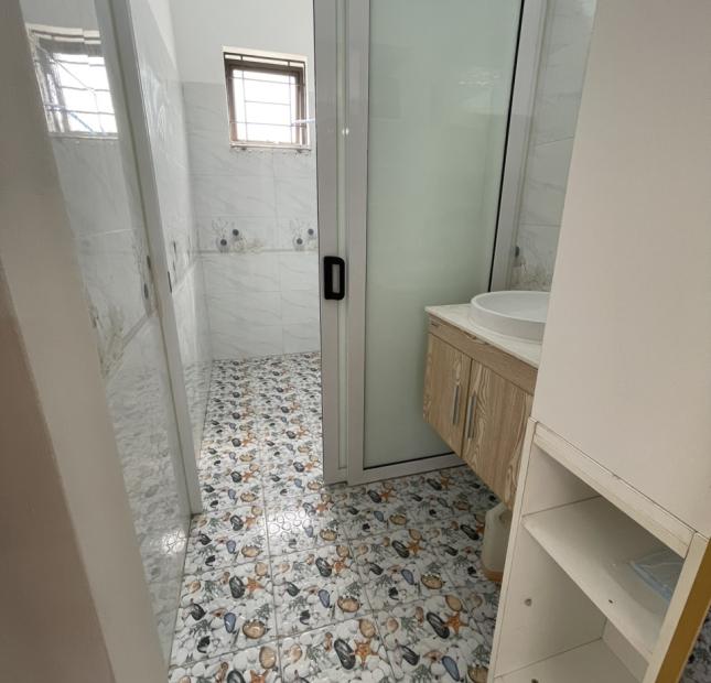 [1.5 tỷ] Có Ngay Căn Góc 78m2 2PN tại KĐT Việt Hưng, 2 Ban công, View sân công viên.