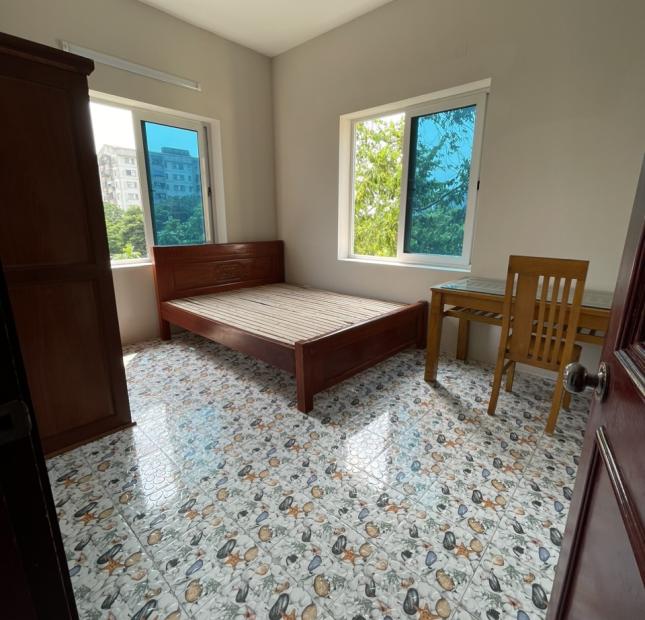 [1.5 tỷ] Có Ngay Căn Góc 78m2 2PN tại KĐT Việt Hưng, 2 Ban công, View sân công viên.