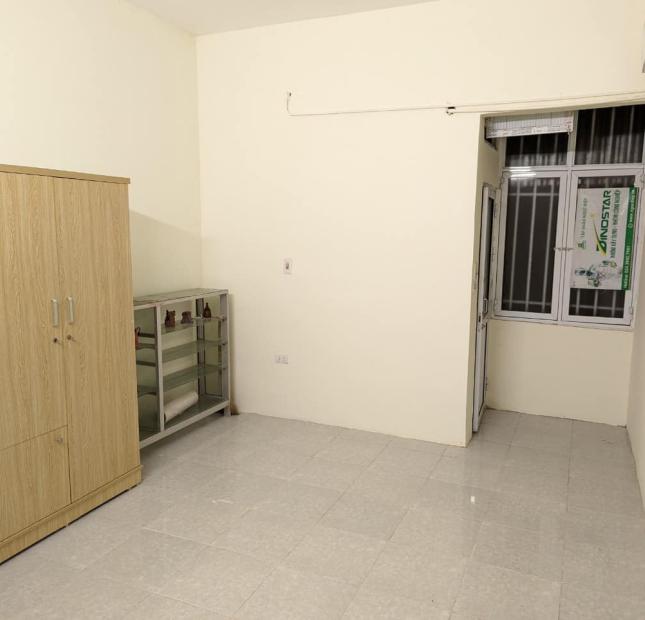 Bán nhà tầng 3 tập thể đài THVN Ngõ 124 phố  Vĩnh Tuy - Hai Bà Trưng.