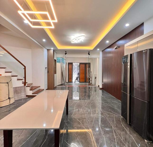 Bán nhà mặt ngõ Trần Duy Hưng 52mx5T KD 2m ra mặt phố ngõ thông sổ vuông hơn 6 ty 0969040000