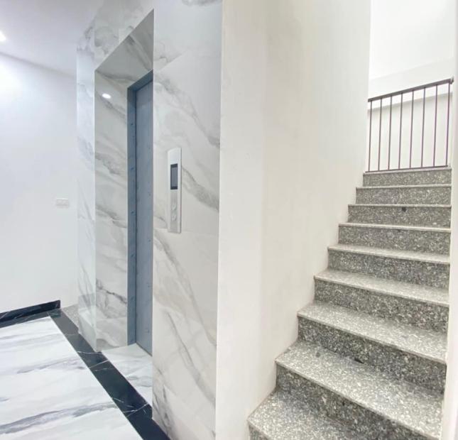 Bán nhà ngõ 255 Yên Hoà 80m x 6 tầng, mt: 7.3m, ô tô thang máy