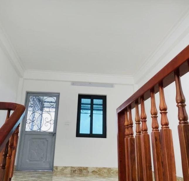 NGỌC THUỴ - 5 TẦNG MỚI - Ô TÔ 4 CHỖ VÀO NHÀ - VIEW SÔNG ĐUỐNG - GIÁ RẺ