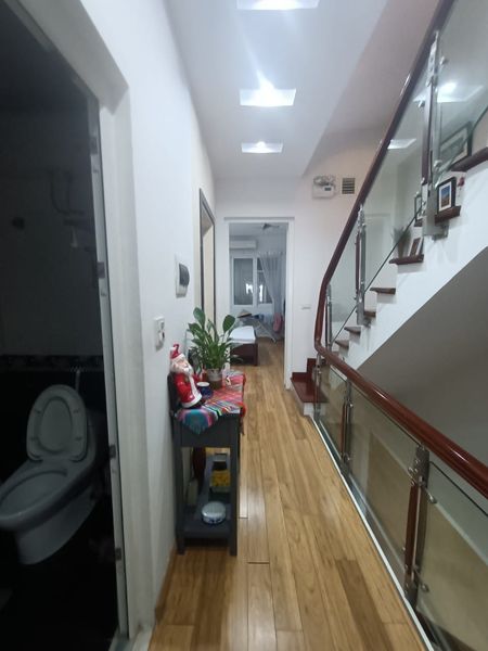 DƯỚI 4 TỶ BÁN NHANH NHÀ PHÚC DIỄN 35M2 X 4 TẦNG, GARA, Ô TÔ TRÁNH