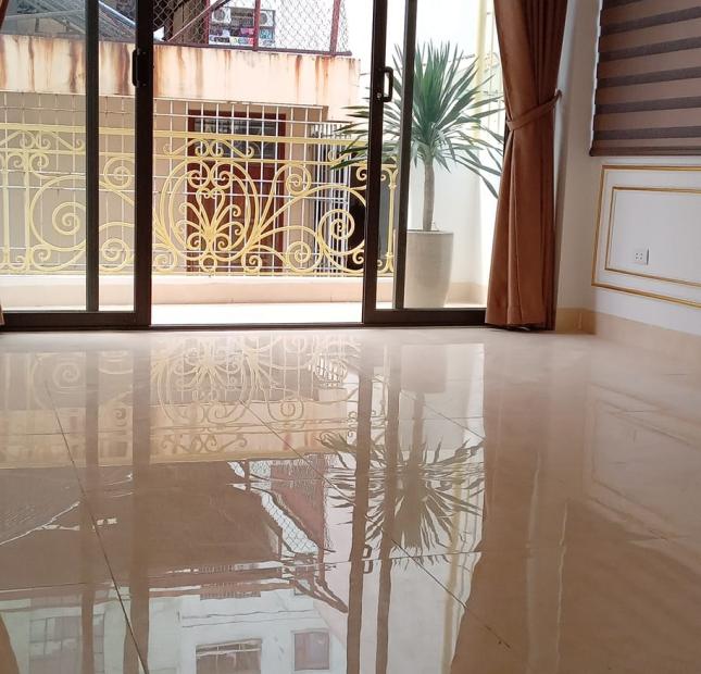Bán nhà Nguyễn Xiển 52m x 6 tầng, mt: 3.6m