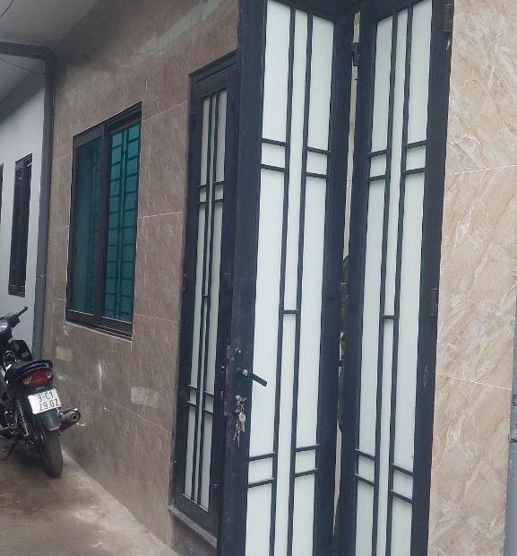 Chính chủ cần bán nhà 2 tầng mặt ngõ rộng tại 238 Âu Cơ, Quảng An, Tây Hồ, Hà Nội.