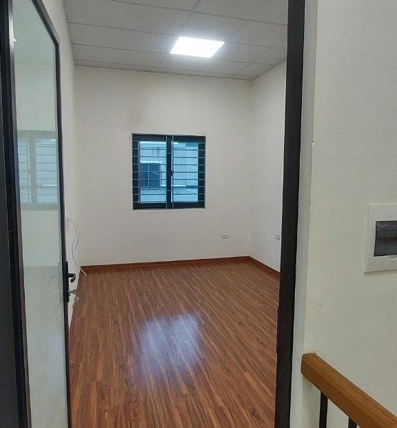 Chính chủ cần bán nhà 2 tầng mặt ngõ rộng tại 238 Âu Cơ, Quảng An, Tây Hồ, Hà Nội.