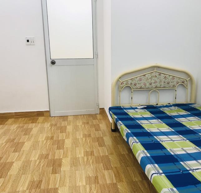 Chính chủ kẹt tiền bán biệt thự liên kế vườn giá tốt kế siêu thị Go, Bến Cát, BD. LH: 0987 997 123