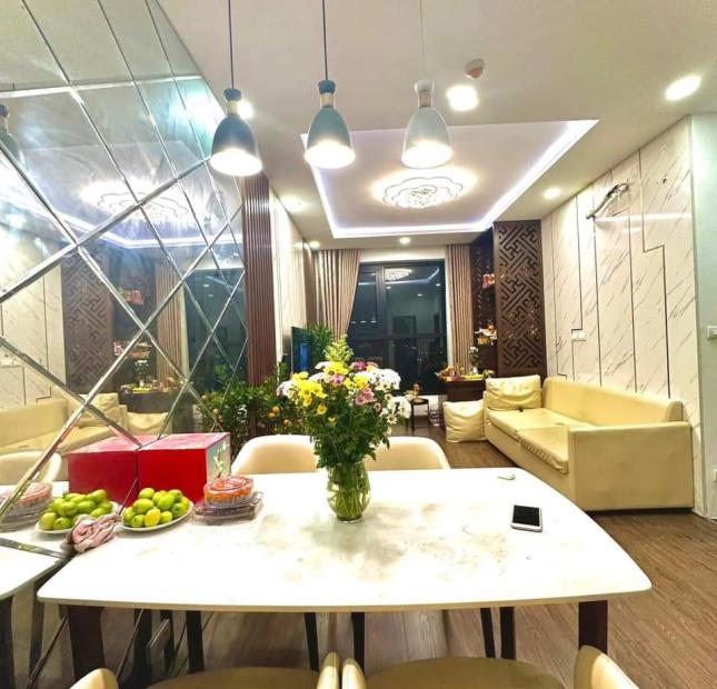 Chủ nhà cần bán gấp căn hộ HH02A Eco Lake View, diện tích 69m2, nội thất đầy đủ, nhà đẹp như trong hình, giá 2,7 tỷ