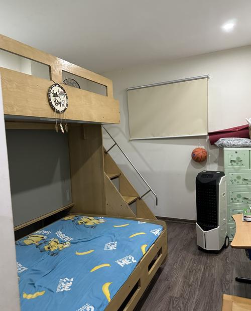 Chính chủ bán căn 2 ngủ ngay ngã tư Mai Động, Hà Nội.