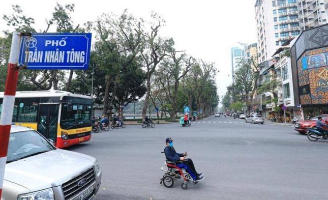 Cho thuê gấp mặt bằng nhà kinh doanh mặt phố Trần Nhân Tông - Hai Bà Trưng - Hà Nội