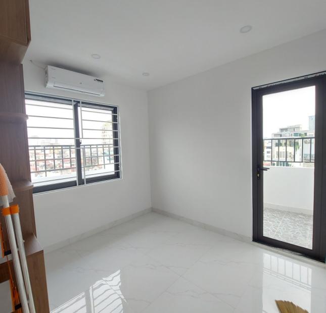 Bán Căn hộ CCMN Giải phóng siêu thoáng, sáng giá 860 triệu