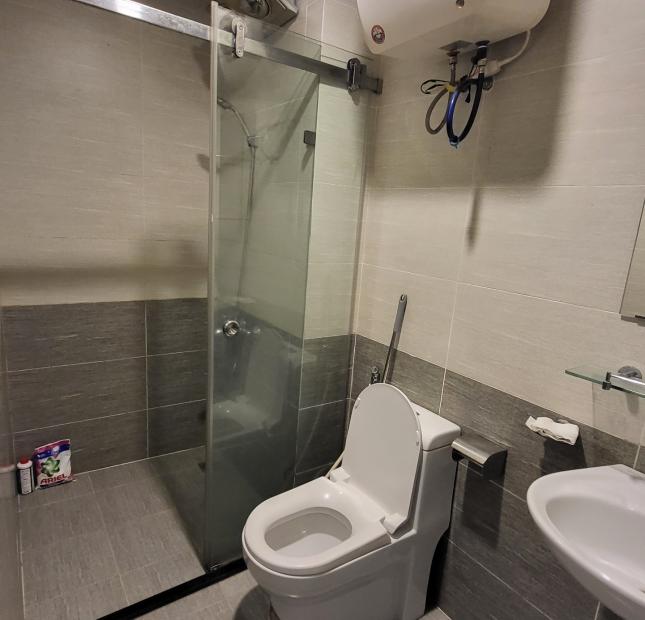 Hàng độc nhất vô nhị : Căn hộ B1 HUD2 Linh Đàm, 67.4m2, sàn gỗ chất lượng tốt, giá 2.6 tỷ.
