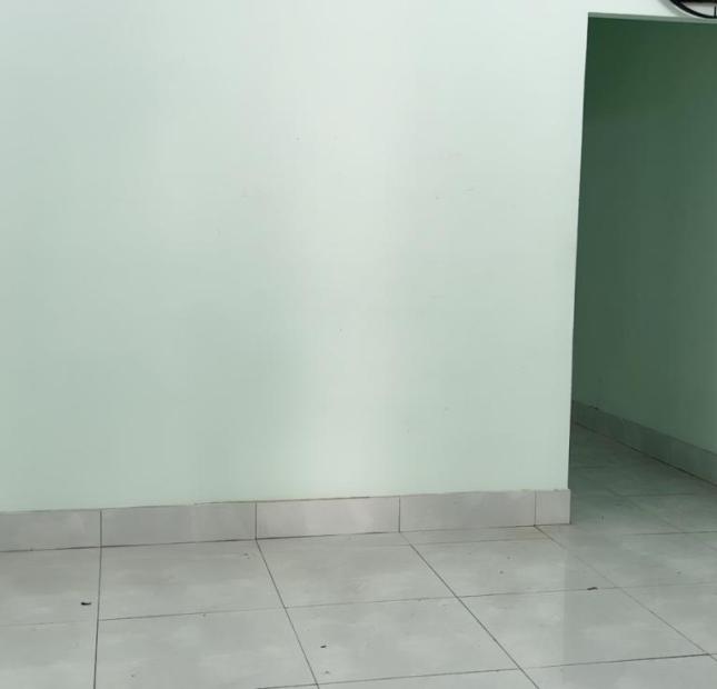 Cần Bán  nhà Biên Nhận riêng, Long Bình, DSt: 100m2 Giá; 800 triệu/ đường bê tông 5m/ 3pn/ 1wc/ pk/ sân xe hơi