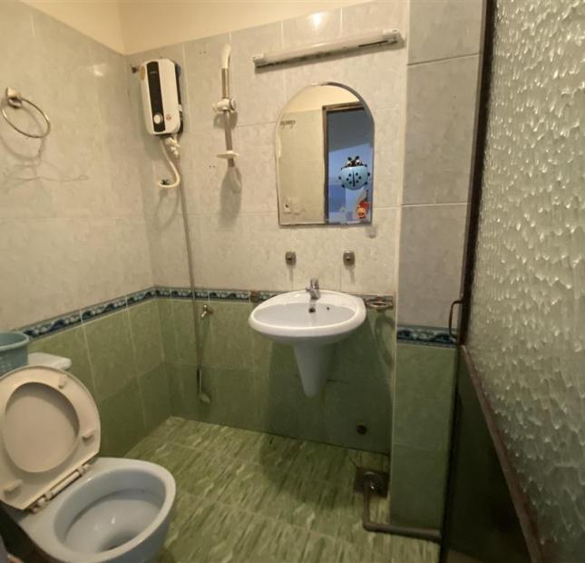 Cho thuê phòng Tân Cảng,  nội thất cơ bản