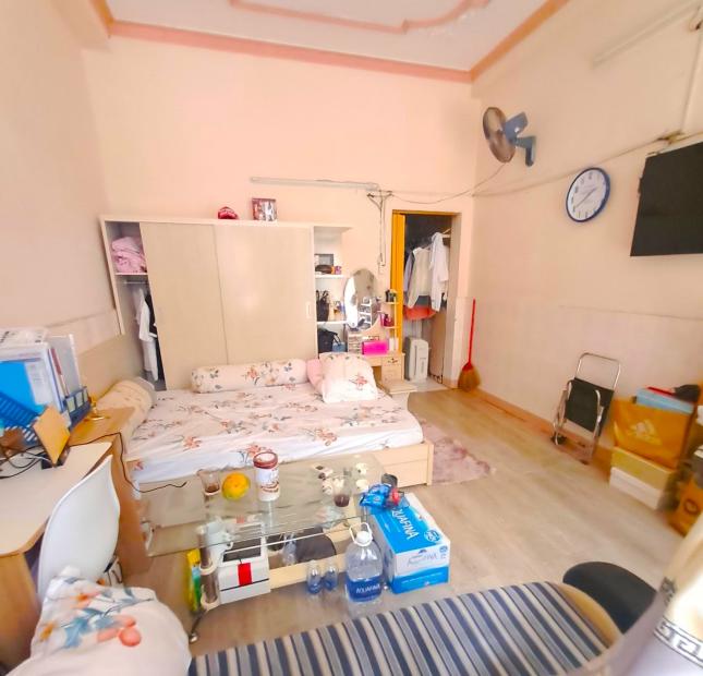 2 mặt hẻm xe hơi gần chợ Cây Quéo - 53M2 Nhà đúc 2 tấm BTCT - 5,5 tỷ