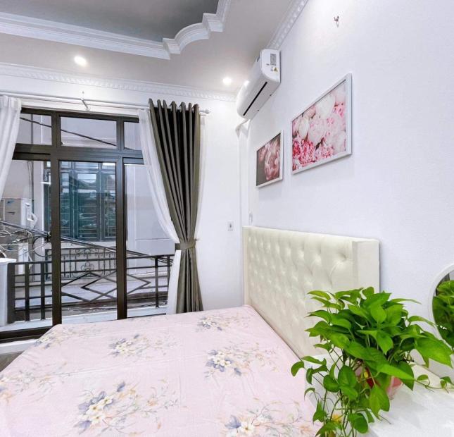 Bán nhà Vương Thừa Vũ ô tô phân lô 60m giá 10 tỷ 500