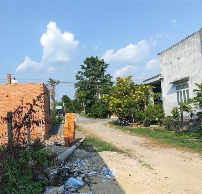 Mua Nhà Trọn Gói với 820 Triệu - Không Thể Tin Nổi!