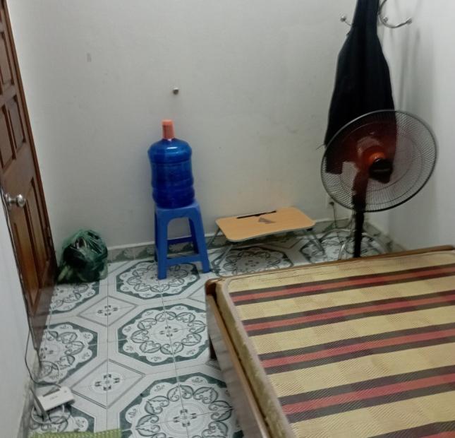 Cho thuê phòng tầng 3, đủ đồ,ngõ 87 Lê Thanh Nghị, Hai Bà Trưng, Hà Nội