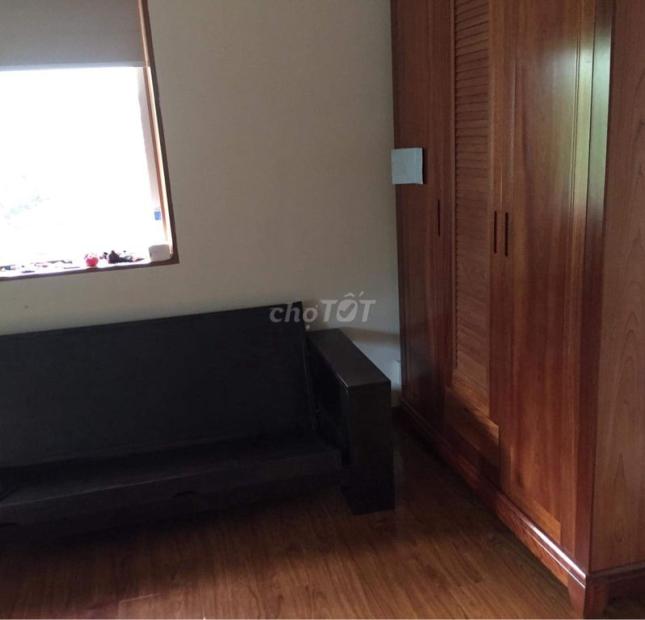 Cho thuê nhà 110 m2 gồm 3 phòng ngủ tại số 6 ngõ 534 đường Bưởi, Vĩnh Phúc, Ba Đình