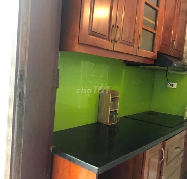 Cho thuê nhà 110 m2 gồm 3 phòng ngủ tại số 6 ngõ 534 đường Bưởi, Vĩnh Phúc, Ba Đình