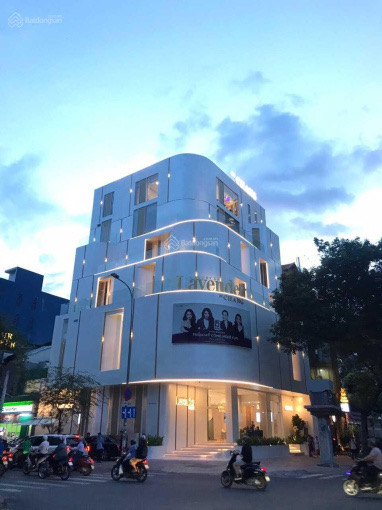 Bán tòa building dát vàng! 2 MT Cao Thắng DT: 7.5x17m, 6 lầu thang máy, full nội thất