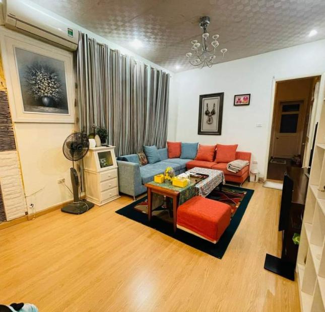 BÁN NHÀ GẦN ĐẠI HỌC NGOẠI THƯƠNG - HỌC VIỆN NGOẠI GIAO. LÔ GÓC - 3 THOÁNG - Ô TÔ 7 Chỗ VÀO NHÀ. Ở
