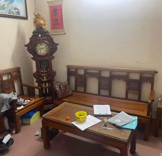 40m Giá 3.1 Tỷ Phố Hoàng Hoa Thám Trung Tâm Ba Đình. Nhà Nhỏ Tiền Tiện Ích Ngập Tràn.Chủ Muốn Bán