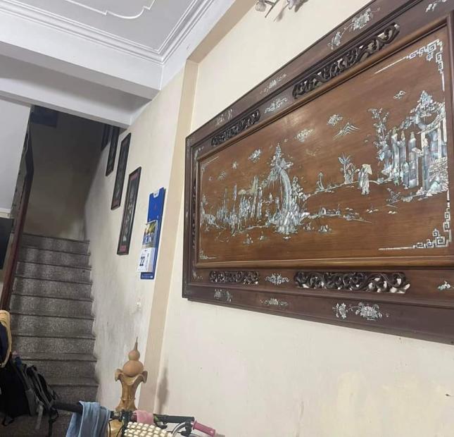 40m Giá 3.1 Tỷ Phố Hoàng Hoa Thám Trung Tâm Ba Đình. Nhà Nhỏ Tiền Tiện Ích Ngập Tràn.Chủ Muốn Bán