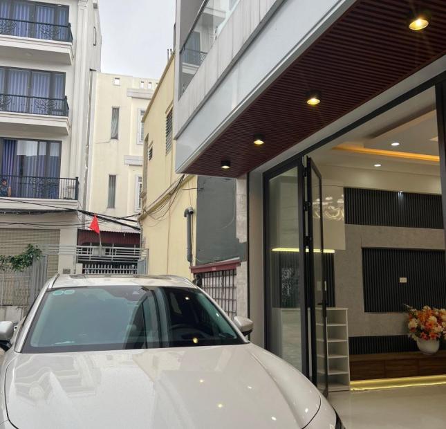 Siêu phẩm nhà 4 tầng mặt ngõ ô tô đỗ cửa phố Ngô Gia Tự giá 3.18 tỷ