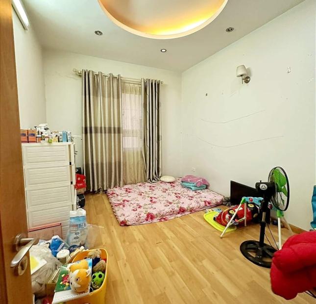 Bán Chung cư CẦU GIẤY 3 phòng ngủ - 3,4 tỷ