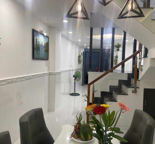 Bán Nhà Mới Đẹp HXH Sát bên Quận 1 - 45m2 - Tặng Nội Thất