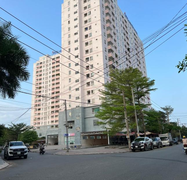 Bán căn hộ 75m2 2PN tặng nội thất tầng thấp chung cư Linh Tây Tower